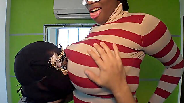Titsss