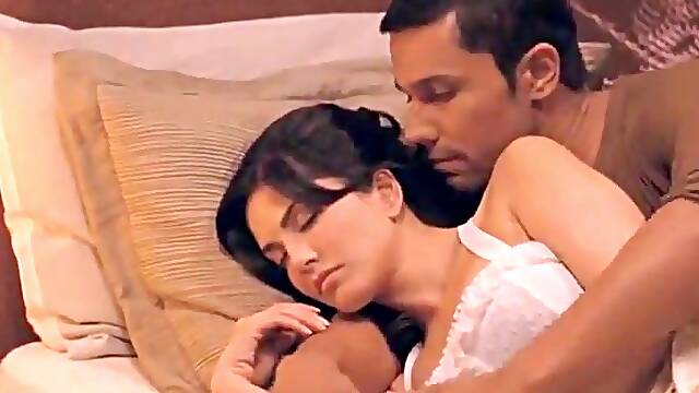 Sunny Leone - Jism 02