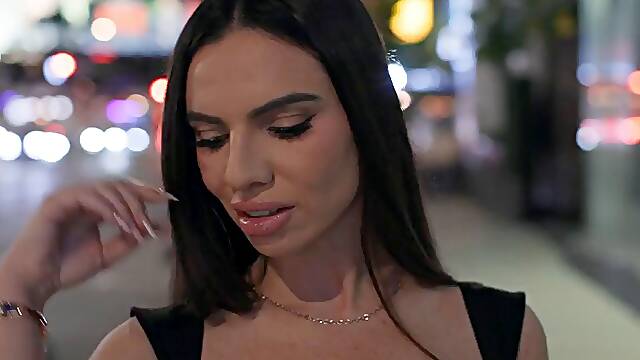 Raissa Bellinis Big Tits in Threesome Double Penetration Cumshot