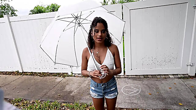 Oh Isabella She Going - Isabella Jules