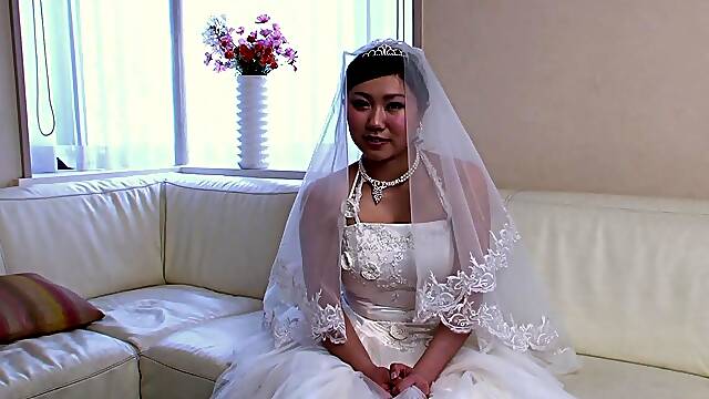 Wedding dress hottie is going to get her moisture explored