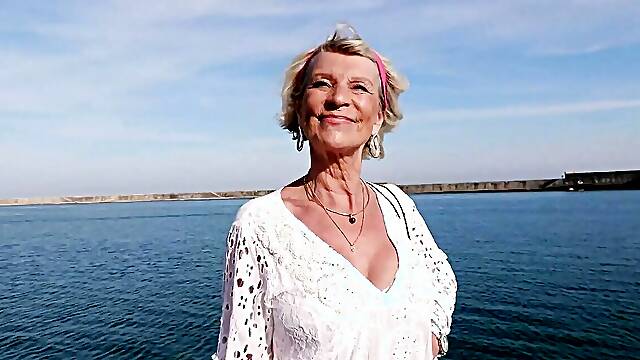 Eva's farewell tour, 70 years old!