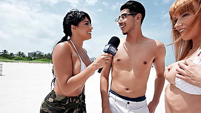 Money Talks - Money Talks: Public Playtime 1 - Alexa Payne