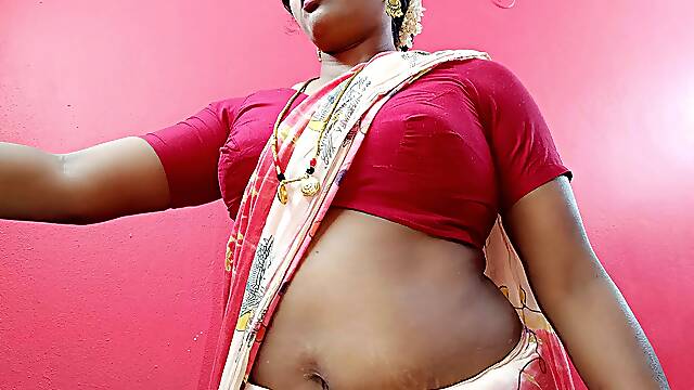 Telugu beautiful saree big boobs sexy MAID fucking house owner, telugu FIRTY talks.