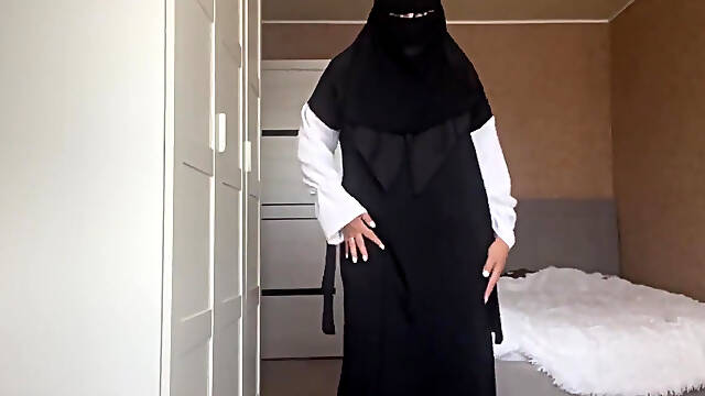 Busty Syrian MILF Masturbates Her Pussy Through Black Lingerie