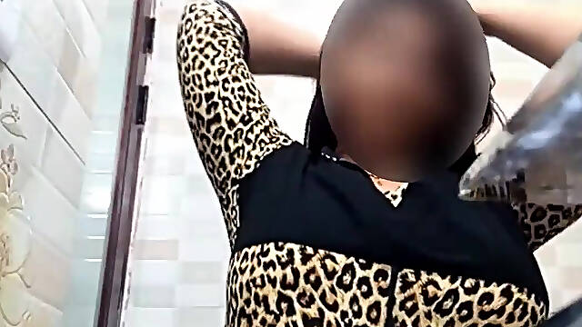 Big Boobs Shaking 06