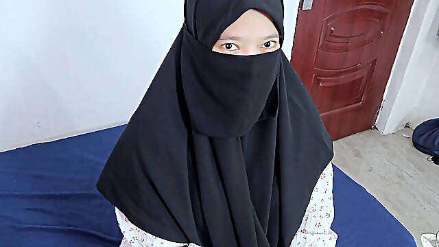 Government Officer Fucks Lonely Asian Niqab Woman When Doing Home Survey - Her Husband didnt know she become whore - Minokiiko