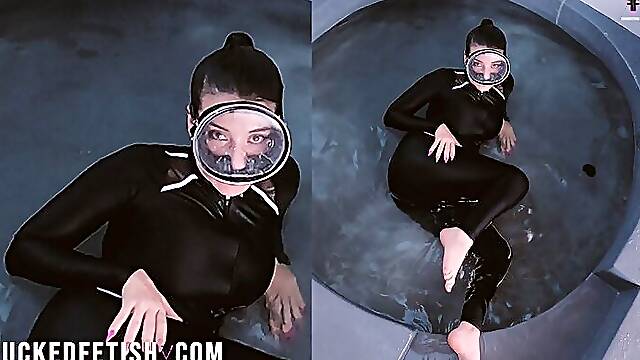 Hd Underwater voluptuous latina first time oval diving glasses