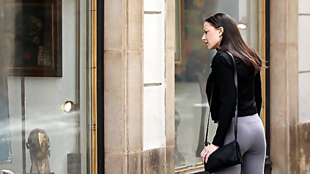 Horny MILF Cassie Del Isla enjoys having erotic sex in lingerie